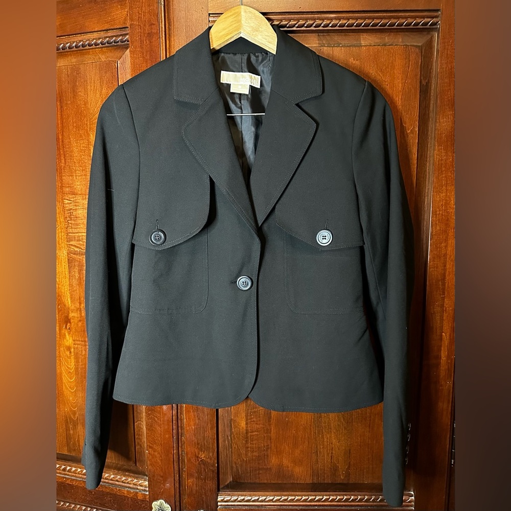 Michael Kors size 6 black two piece suit